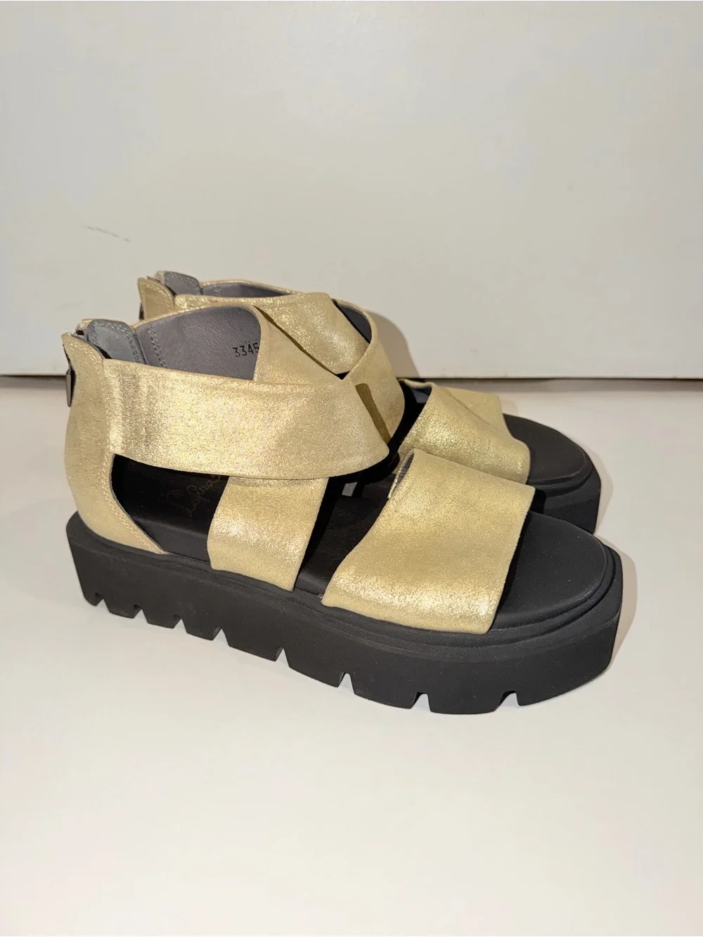 Lofina Gold Leather Platform With A Zipper Sandal, Sz 39